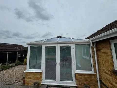 Show photo 25: Conservatory on a bungalow