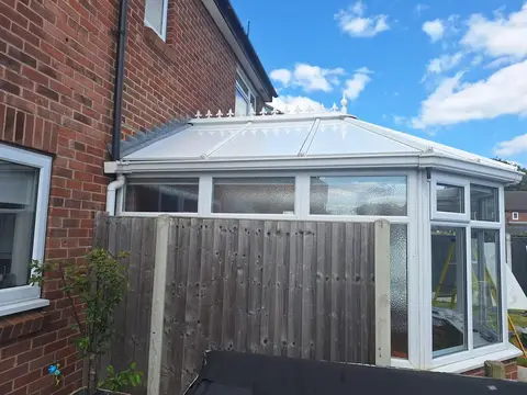 Show photo 2: Victorian conservatory