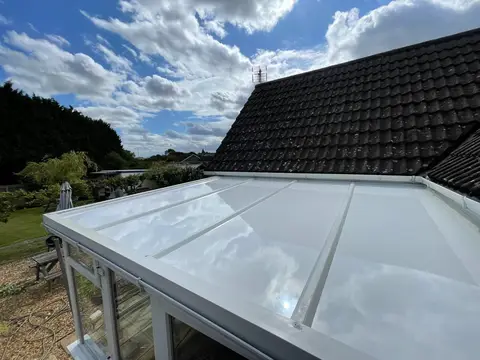 Show photo 6: Lean-to conservatory